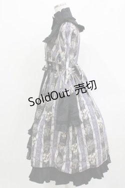 画像2: ALICE and the PIRATES / St.Lily Wolf〜狼騎士と百合の誓い〜柄ワンピース Free グレー H-26-03-10-1011-PA-OP-NS-ZH