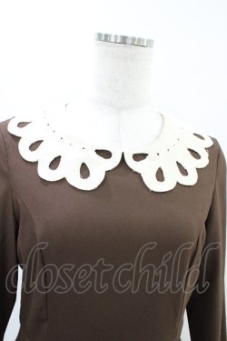 画像3: Fi.n.t / カットワーククレリック襟ワンピース Free ブラウン H-26-03-11-033-CA-OP-NS-ZH