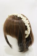 m petit by misako / ギャザーリボンカチューシャ  アイボリー H-26-03-12-022-LO-AC-YZ-ZH