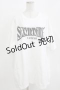 SEXY DYNAMITE LONDON / スポーツロゴBIG半袖Tシャツ  ホワイト H-26-03-14-1063-PU-TO-KB-ZH