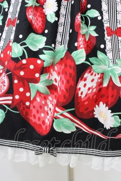 画像5: Angelic Pretty / 摘みたていちごジャンパースカートSet Free ブラック H-26-03-14-015-AP-OP-NS-ZH