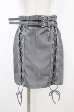 画像1: NieR Clothing / ダブルベルトミニスカート  グレー H-26-03-15-037-PU-SK-KB-ZH (1)