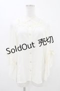 axes femme kawaii / はしごレース使いフレアスリーブブラウス M アイボリー H-26-03-15-1051-AX-BL-NS-ZH