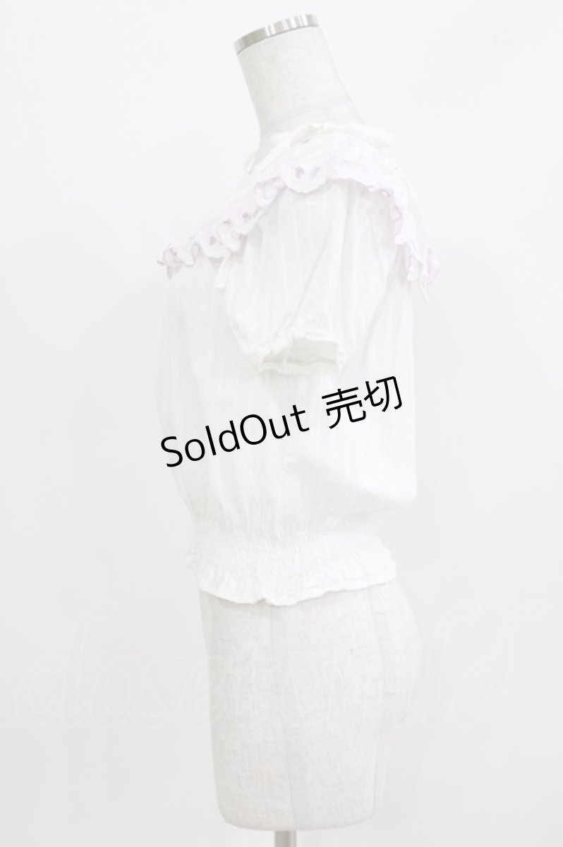 画像2: Secret Honey / 蝶刺繍トップス Free 白 H-26-03-16-051-CA-TO-NS-ZH (2)