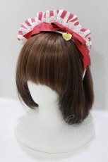 画像1: metamorphose / Chelseaフリルカチューシャ(ストライプ)  レッド H-26-03-16-078-ME-AC-NS-ZH (1)