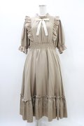m petit by misako / NINA'SコラボAMハイショクメローワンピース LL ベージュ H-26-03-20-1030-LO-OP-NS-ZH