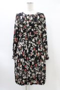 axes femme / 花柄プリーツワンピース M ブラック H-26-03-24-1029-AX-OP-NS-ZH