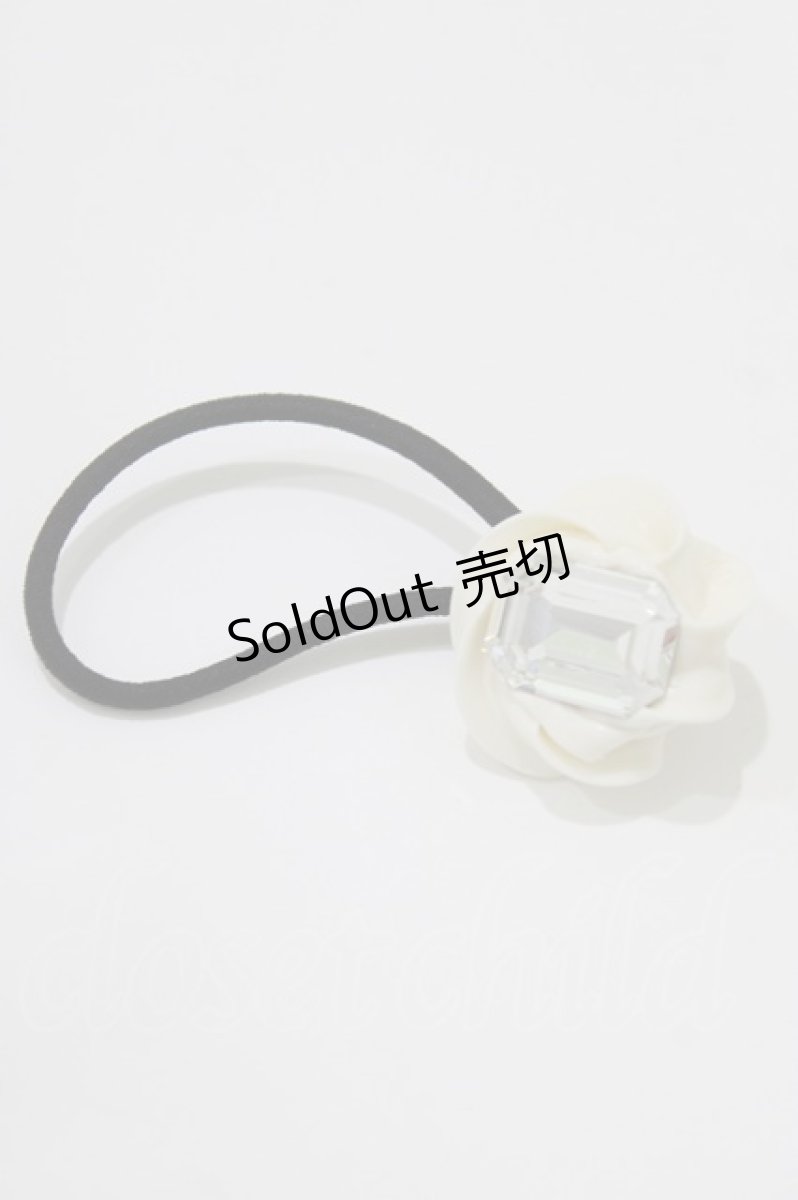 画像1: Q-pot. / Fresh SW Square Crystal Jewel Whip Hair Rubber Band  ホワイト H-26-03-24-078-QP-AC-KB-ZH (1)
