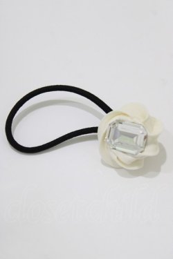 画像1: Q-pot. / Fresh SW Square Crystal Jewel Whip Hair Rubber Band  ホワイト H-26-03-24-078-QP-AC-KB-ZH