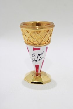 画像1: Q-pot. / ワッフルコーンスタンド  ゴールド H-26-03-25-060-QP-ZA-KB-ZH