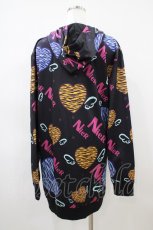 画像2: NieR Clothing / 総柄ZIPパーカー  黒 H-26-04-03-065-PU-TO-KB-ZH (2)