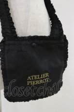 画像2: ATELIER PIERROT / ロゴ刺繍ポシェット  黒 H-26-04-04-003-EL-BG-AK-ZH (2)