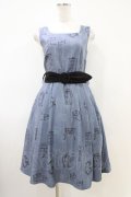 Fi.n.t / ベルト付きクローゼット柄ワンピース Free BLUE H-26-04-06-1025-CA-OP-NS-ZH
