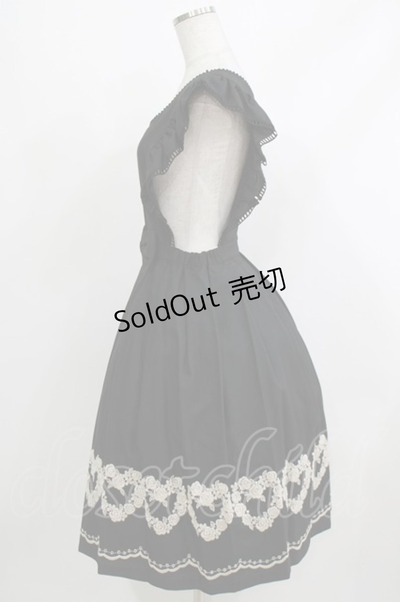 画像2: Leur Getter / フラワーハート刺繍エプロンワンピース  ブラック H-26-04-10-002-LU-OP-KB-ZH (2)