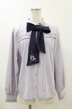画像1: axes femme / バラブーケ刺繍リボンブラウス L ラベンダー/ネイビー H-26-04-11-014-AX-BL-NS-ZH