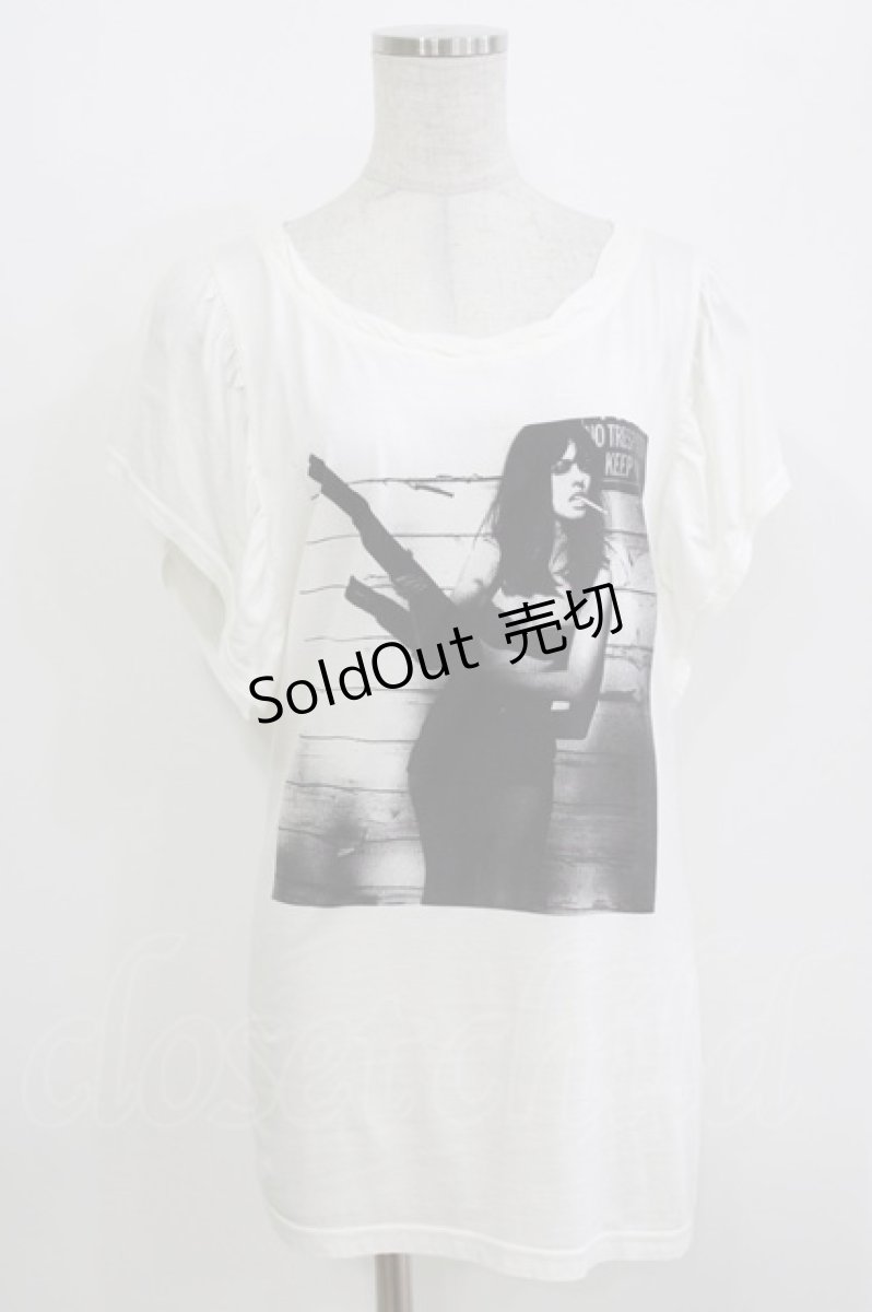 画像1: HYSTERIC GLAMOUR / プリントギャザースリーブカットソー  オフホワイト H-26-04-12-065-PU-TO-KB-ZH (1)