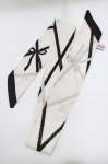画像1: Maison de FLEUR / リボンモチーフ柄スカーフ  オフ/ブラック H-26-04-13-1067-LO-ZA-NS-ZH (1)