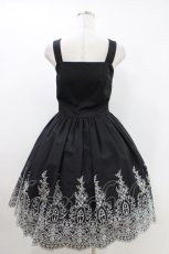 画像3: Moi-meme-Moitie / Rose Garden刺繍ジャンパースカート 9号 黒×白 H-26-04-13-006-MO-OP-AK-ZH (3)
