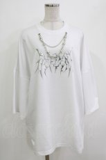 画像1: REFLEM / チェーン付きTPUメタリックロゴスウェットTシャツ  ホワイト H-26-04-14-066-PU-TO-KB-ZH (1)