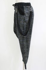画像2: PUTUMAYO / 紋章刺繍サルエル  黒チェック H-26-04-17-029-PT-PA-AK-ZH (2)