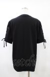 画像2: EATME / レースアップスリーブグラフィックTシャツ Free ブラック H-26-04-17-1038-LO-TS-NS-ZH (2)