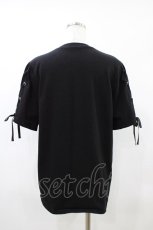 画像2: EATME / レースアップスリーブグラフィックTシャツ Free ブラック H-26-04-17-1038-LO-TS-NS-ZH (2)