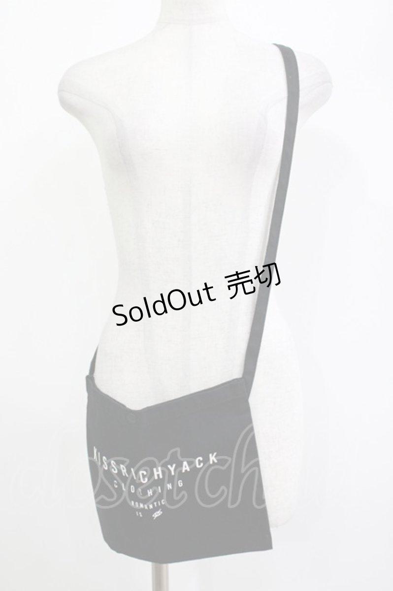 画像2: KRY CLOTHING / プリントサコッシュ  黒 H-26-04-18-1009-EL-BG-KB-ZH (2)