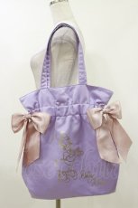 画像1: Maison de FLEUR / デイジーダック　ダブルリボントート  ラベンダー H-26-04-18-032-LO-BG-YZ-ZH (1)