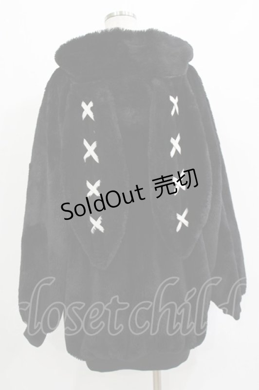 画像3: REFLEM / レースアップうさ耳ファーパーカー  ブラック H-26-04-20-039-PU-CO-KB-ZH (3)