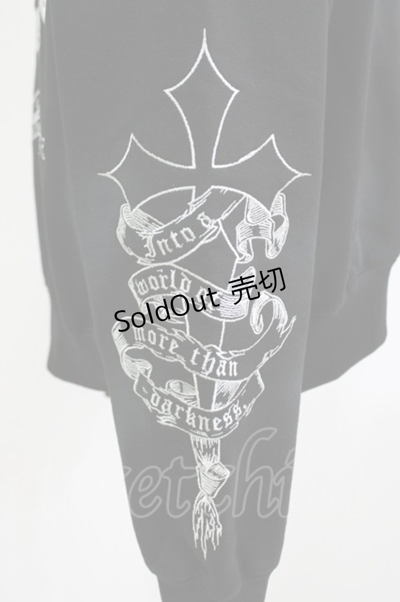 画像5: REFLEM / クロス刺繍ジップアップパーカー FREE 黒 H-26-04-21-1040-PU-TO-AK-ZT216 (5)