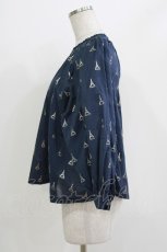 画像2: Jane Marple Dans Le Salon / LA TOUR EIFFELケープブラウス  ネイビー×ホワイトゴールド H-26-04-24-1041-JM-BL-KB-ZH (2)