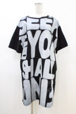 画像1: WORLD WIDE LOVE！(Rydia) / バック刺繍プリント半袖ワンピース  ブラック H-26-04-25-047-PU-OP-KB-ZH (1)