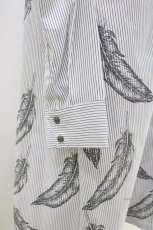 画像4: Rozen Kavalier / 羽根プリントストライプシャツワンピース  白 H-26-04-25-1010-OO-OP-KB-ZH (4)