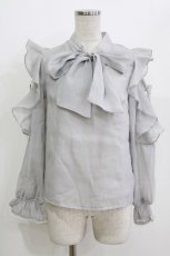 画像1: evelyn / 袖パールリボンフリルブラウス Free アイスグレー H-26-04-26-045-LO-BL-NS-ZH (1)