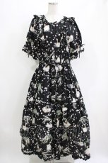 画像1: PINK HOUSE / SWAN LAKEプリントミディワンピース F ブラック H-26-04-26-007-LO-OP-YZ-ZH (1)