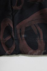 画像4: NieR Clothing / 総柄プルパーカー  黒×茶×苺 H-26-04-27-023-PU-TO-KB-ZH (4)