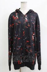 画像1: NieR Clothing / 総柄ZIPパーカー  黒×赤 H-26-04-27-024-PU-TO-KB-ZH (1)