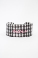 画像1: MILK / ロゴギンガムバングル  ブラックギンガム×ピンクロゴ H-26-04-29-008-ML-AC-KB-ZH (1)