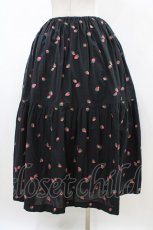 画像2: Jane Marple / Very berries embroideryスカート  ブラック H-26-04-29-022-JM-SK-KB-ZH (2)