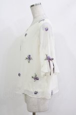 画像2: an another angelus / パンジー総刺繍ブラウス Free OFFWHITE/PURPLE H-26-05-01-036-CA-BL-NS-ZH (2)