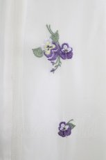 画像4: an another angelus / パンジー総刺繍ブラウス Free OFFWHITE/PURPLE H-26-05-01-036-CA-BL-NS-ZH (4)