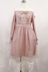 画像1: axes femme kawaii / レースアップオフショルワンピース M ピンク H-26-05-02-002-AX-OP-NS-ZH (1)
