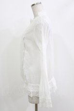画像2: Jane Marple Dans Le Salon / レース切替バックボタンブラウス  ホワイト H-26-05-06-065-JM-BL-KB-ZH (2)