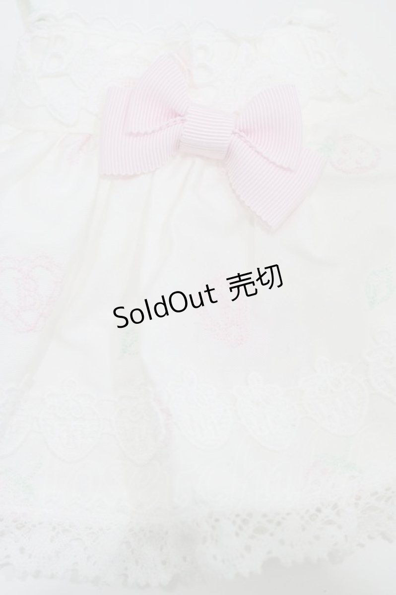 画像3: BABY,THE STARS SHINE BRIGHT / くみゃちゃんのStrawberry Garden刺繍くみゃちゃんジャンパースカート  オフ白 H-26-05-07-1028-BA-ZA-NS-ZH (3)