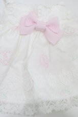 画像3: BABY,THE STARS SHINE BRIGHT / くみゃちゃんのStrawberry Garden刺繍くみゃちゃんジャンパースカート  オフ白 H-26-05-07-1028-BA-ZA-NS-ZH (3)