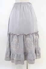 画像2: axes femme / リボンＸブーケ刺繍スカート F グレー H-26-05-10-1037-AX-SK-YZ-ZH (2)