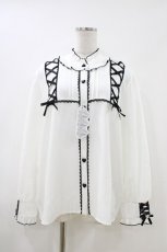 画像1: DearMyLove / レースアップフリル襟ブラウス 5L オフ/ブラック H-26-05-13-1055-0-BL-NS-ZH (1)