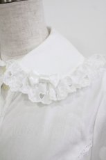 画像3: Angelic Pretty / トリプルリボンジャボブラウス Free オフ H-26-05-16-049-AP-BL-NS-ZH (3)