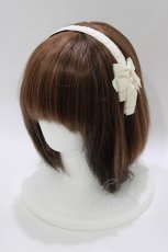 画像1: m petit by misako / サンリオキャラクターズコラボ マロンクリームカチューシャ  アイボリー H-26-05-16-070-LO-AC-NS-ZH (1)