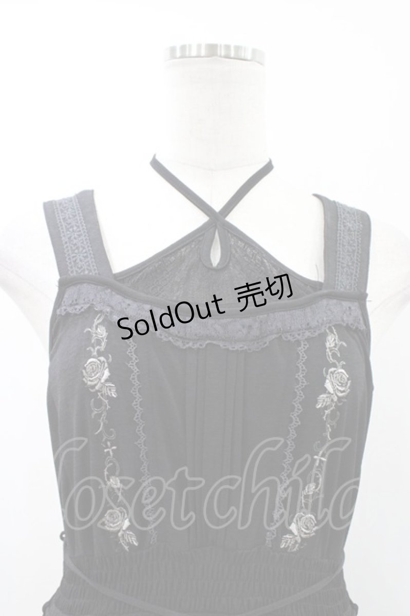 画像3: Ozz oneste / 薔薇刺繍ホルターワンピース  黒 H-26-05-17-1045-OO-OP-AK-ZH (3)